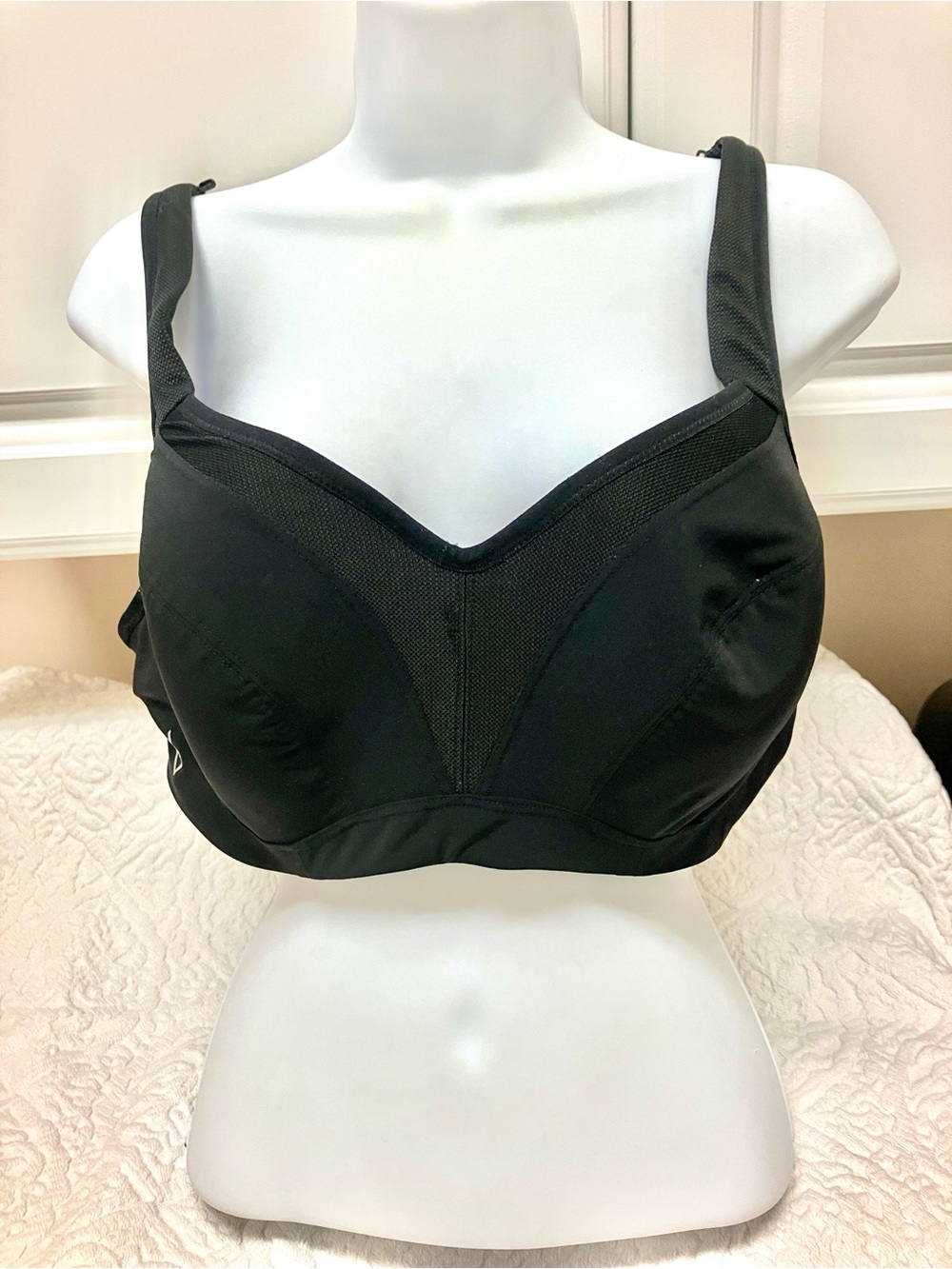 Torrid Active, underwire firm support exercise bra, black, size 42C